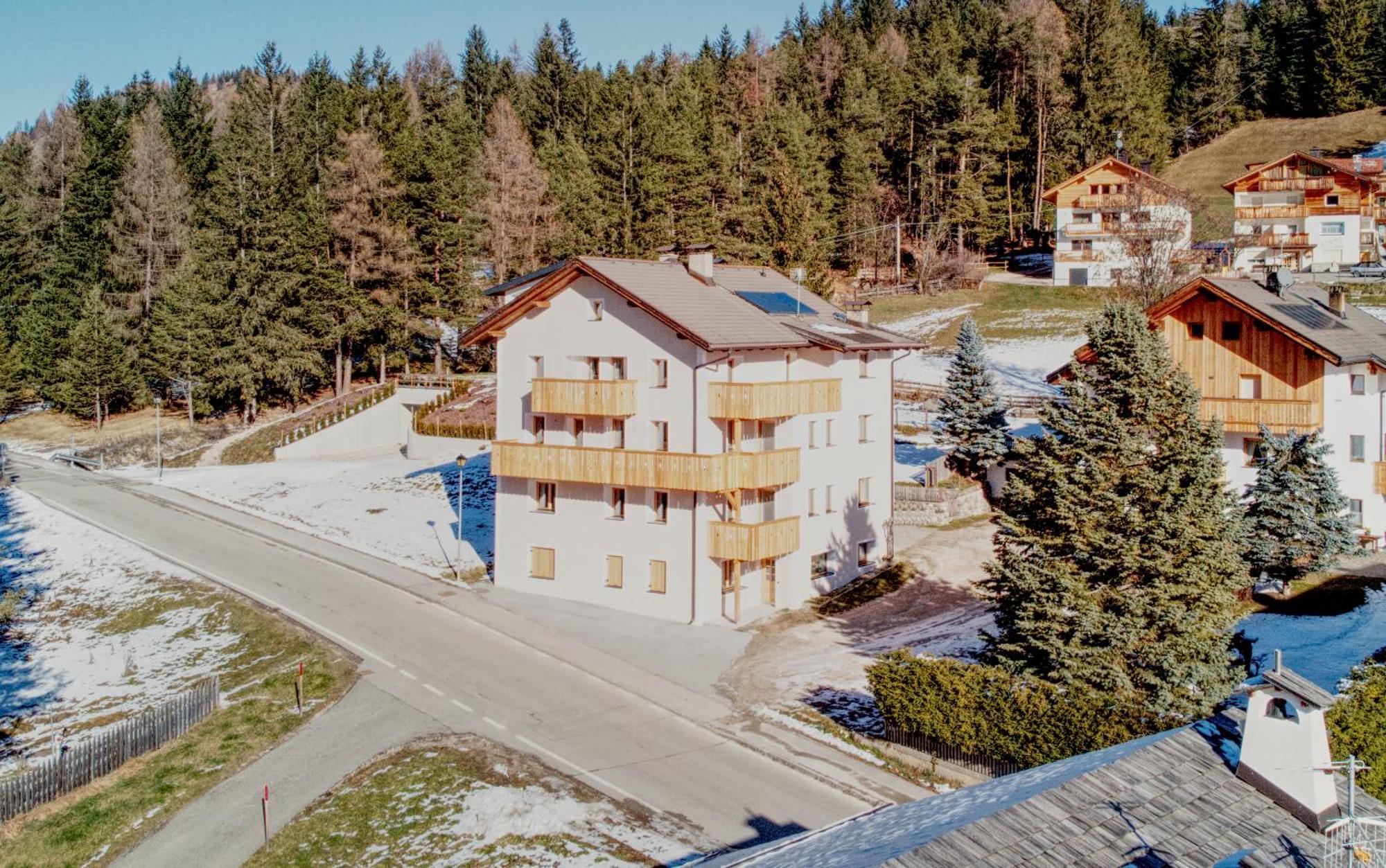 Villa Erica Badia  Buitenkant foto